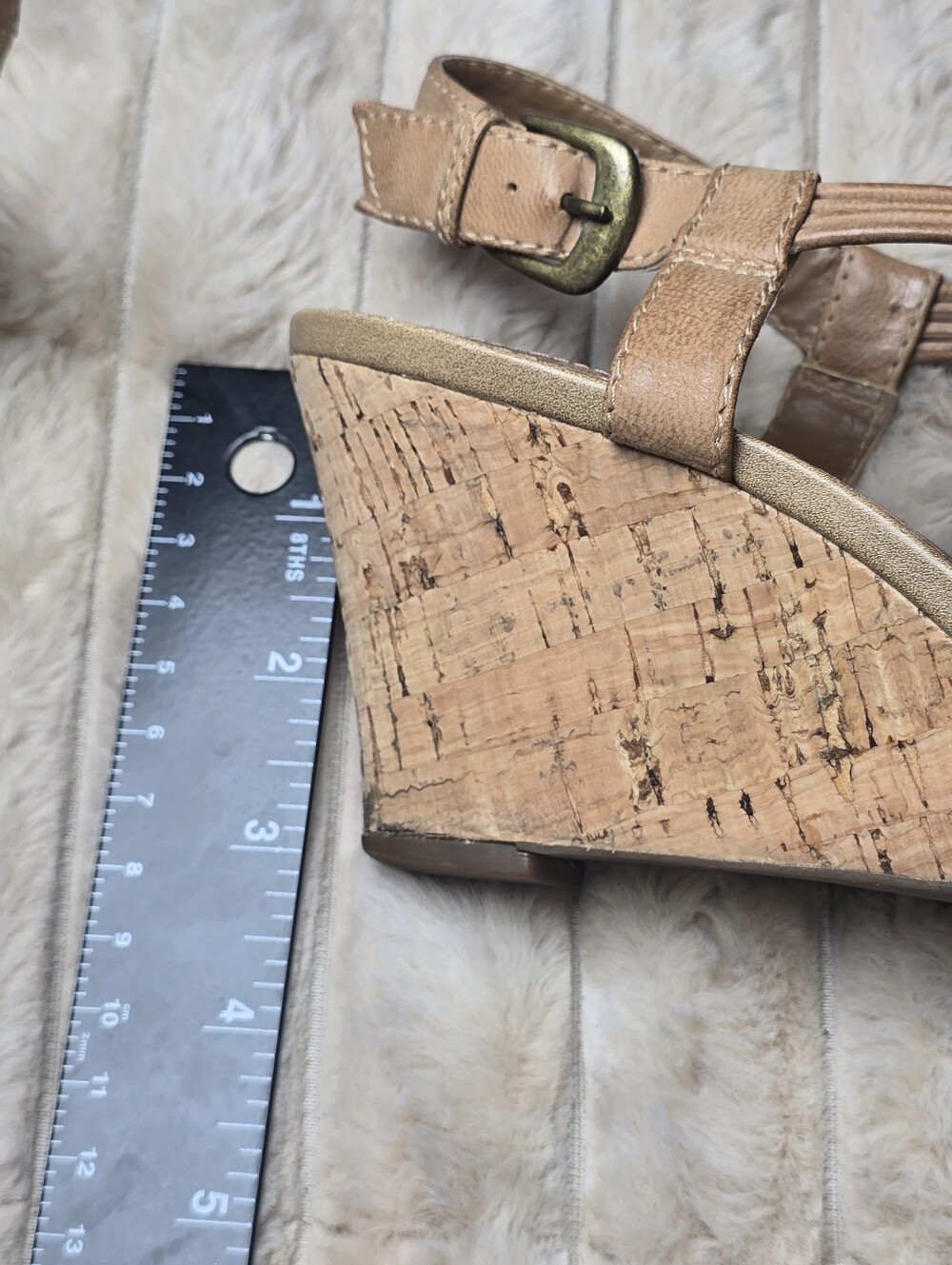 Vintage Clarks Premium Leather Cork Wedge Sandals Tan T-Strap Size 8 - Picture 9 of 12